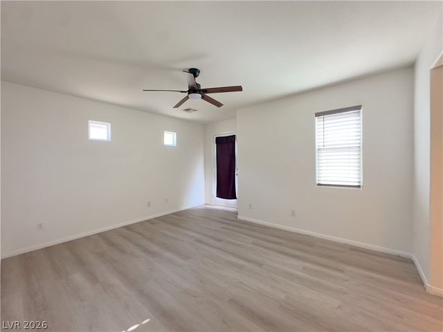 6952 Graceful Cloud Avenue, Henderson, NV 89011