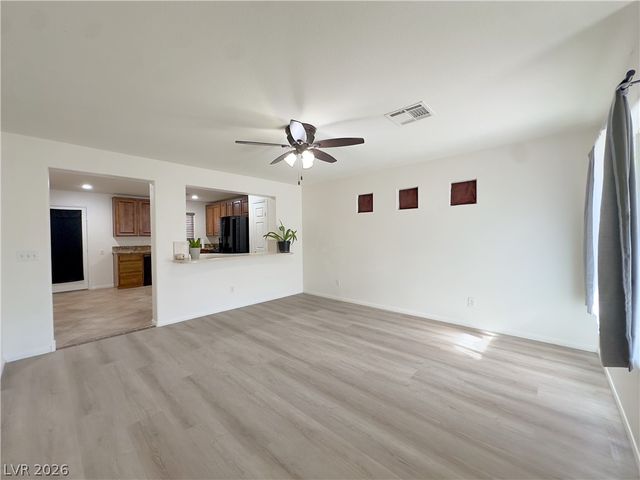 6952 Graceful Cloud Avenue, Henderson, NV 89011