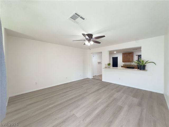 6952 Graceful Cloud Avenue, Henderson, NV 89011