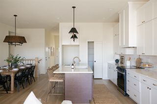 256 S Zinnia Court, West Des Moines, IA 50266