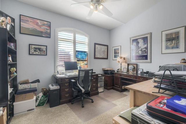 1061 Via Carina, Vista, CA 92081