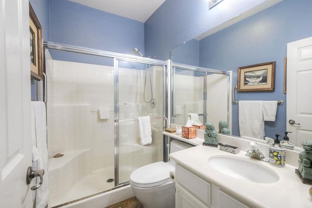 1061 Via Carina, Vista, CA 92081