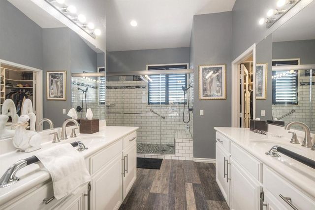 1061 Via Carina, Vista, CA 92081