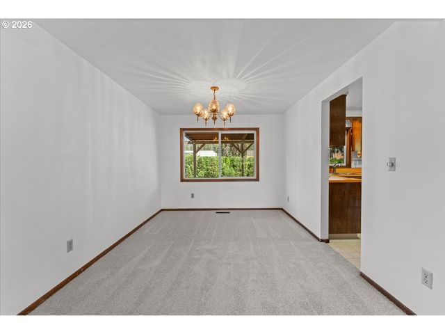 270 Ne 20TH Pl, Hillsboro, OR 97124