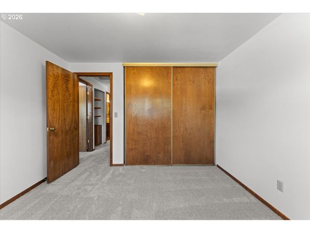 270 Ne 20TH Pl, Hillsboro, OR 97124