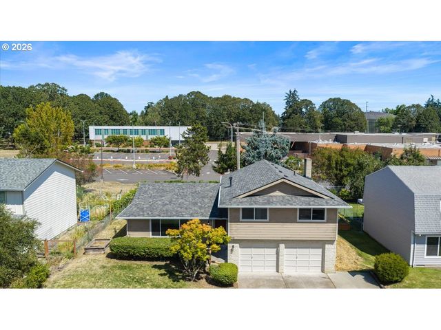 270 Ne 20TH Pl, Hillsboro, OR 97124