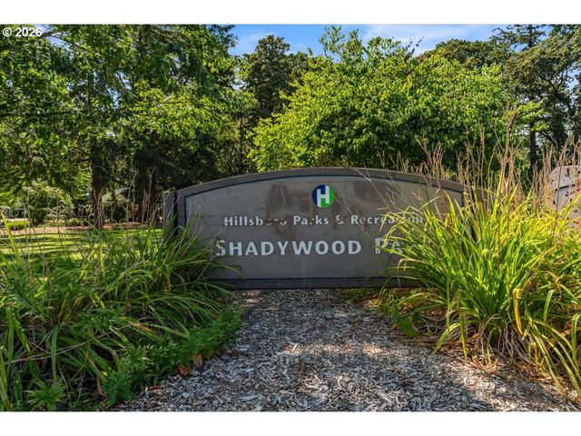 270 Ne 20TH Pl, Hillsboro, OR 97124