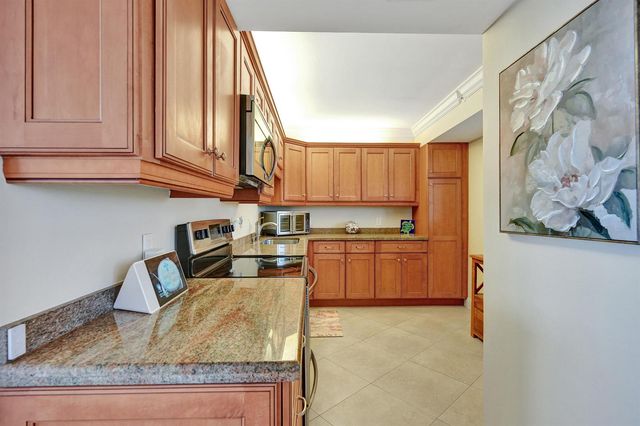400 Ocean Trail Way 308, Jupiter, FL 33477