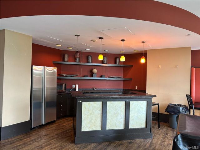 300 Mamaroneck Avenue 729, White Plains, NY 10605
