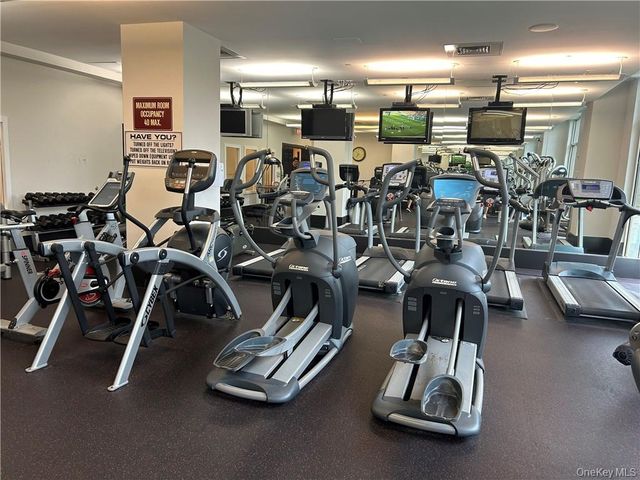 300 Mamaroneck Avenue 729, White Plains, NY 10605
