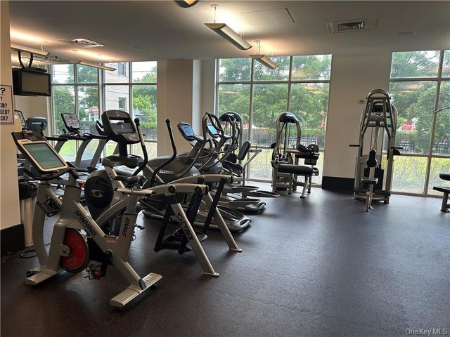 300 Mamaroneck Avenue 729, White Plains, NY 10605