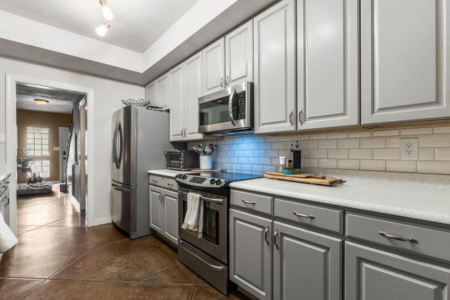 336 Los Ranchos Road NW, Los Ranchos, NM 87107
