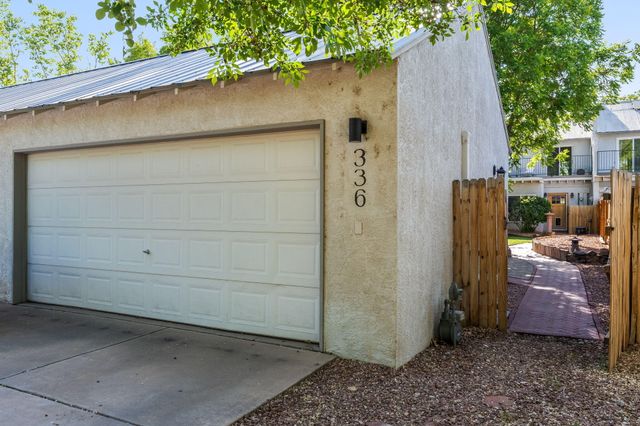 336 Los Ranchos Road NW, Los Ranchos, NM 87107