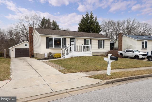 12124 BUTTONWOOD LN, Middle River, MD 21220