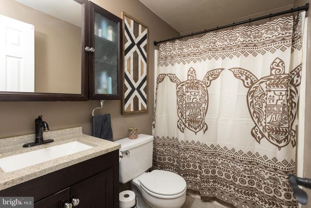 12124 BUTTONWOOD LN, Middle River, MD 21220