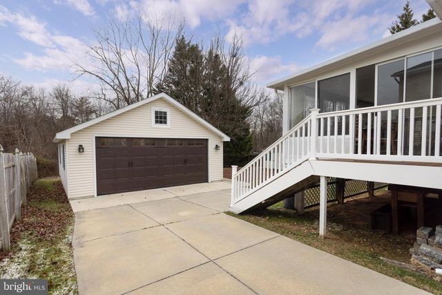 12124 BUTTONWOOD LN, Middle River, MD 21220