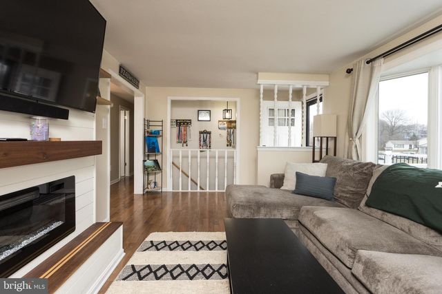 12124 BUTTONWOOD LN, Middle River, MD 21220