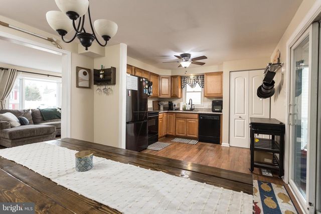 12124 BUTTONWOOD LN, Middle River, MD 21220