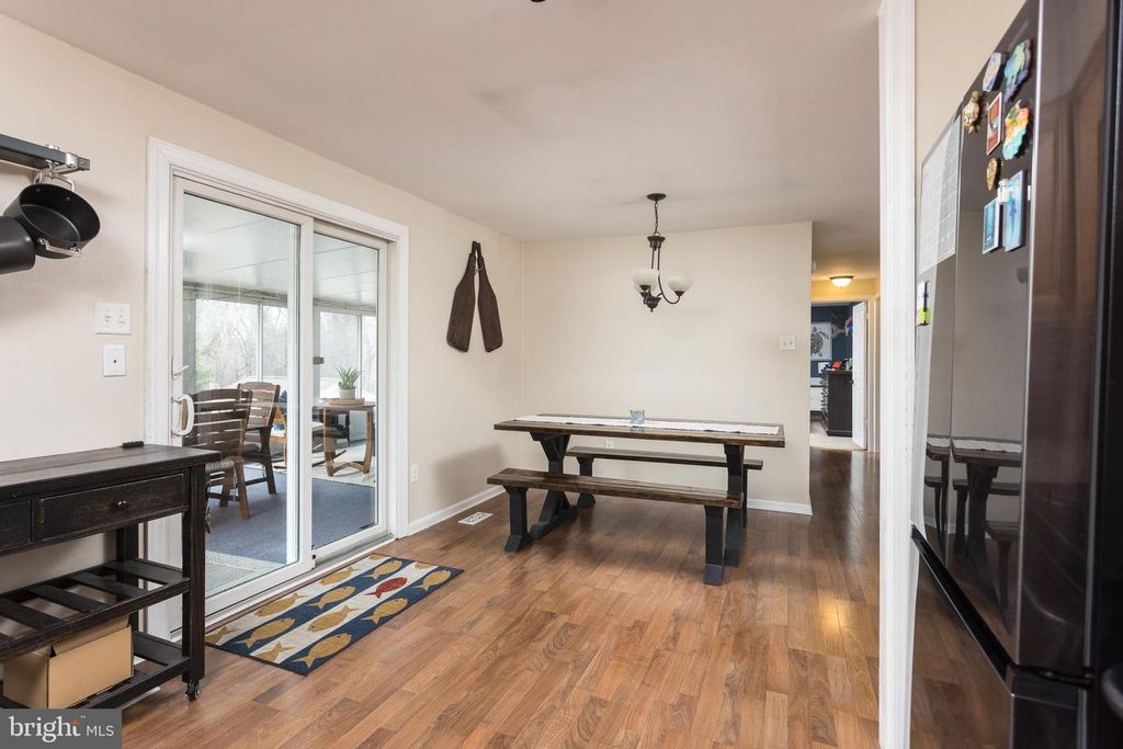 Image 10 of property listing at 12124 BUTTONWOOD LN, Middle River, MD 21220