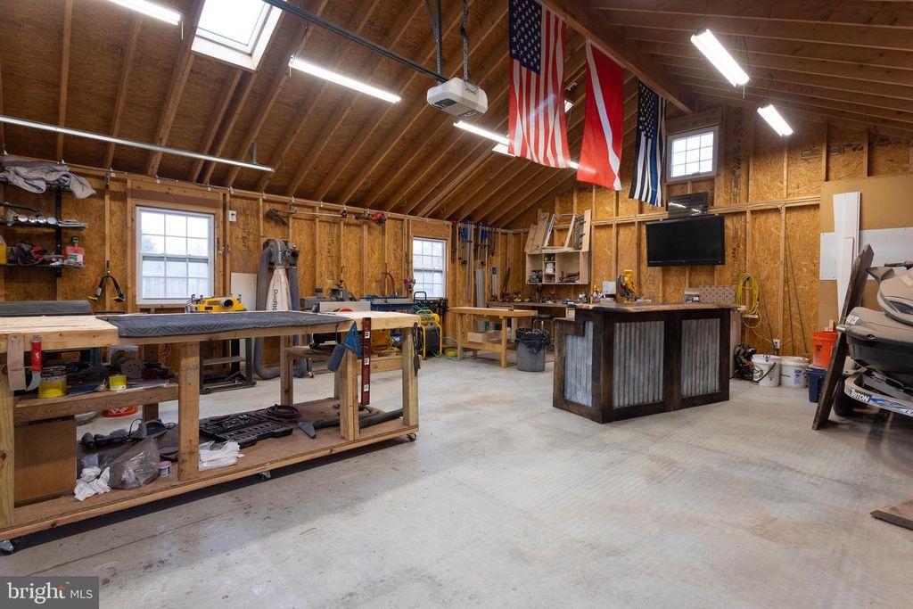 Image 30 of property listing at 12124 BUTTONWOOD LN, Middle River, MD 21220