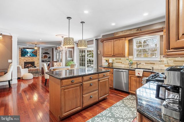 105 STONEBROOK DR, Lumberton, NJ 08048