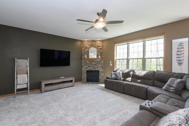426 Augusta DRIVE, Mukwonago, WI 53149