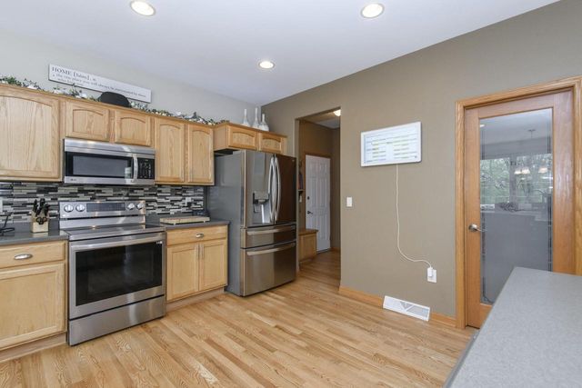 426 Augusta DRIVE, Mukwonago, WI 53149