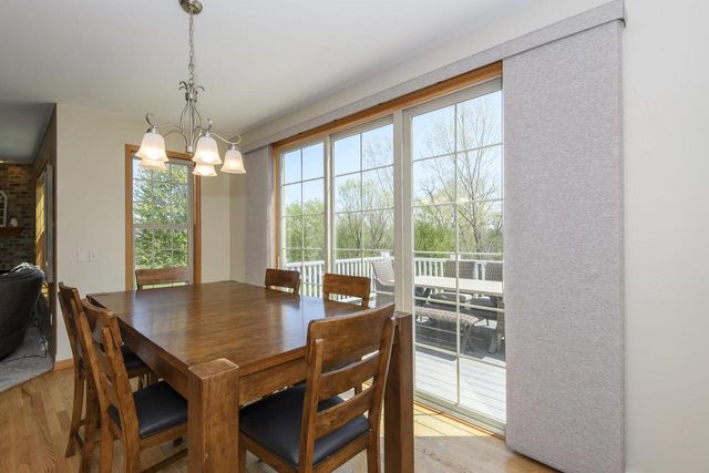 426 Augusta DRIVE, Mukwonago, WI 53149