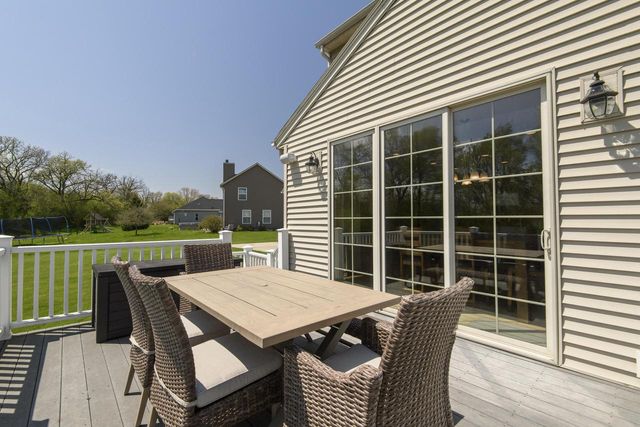 426 Augusta DRIVE, Mukwonago, WI 53149