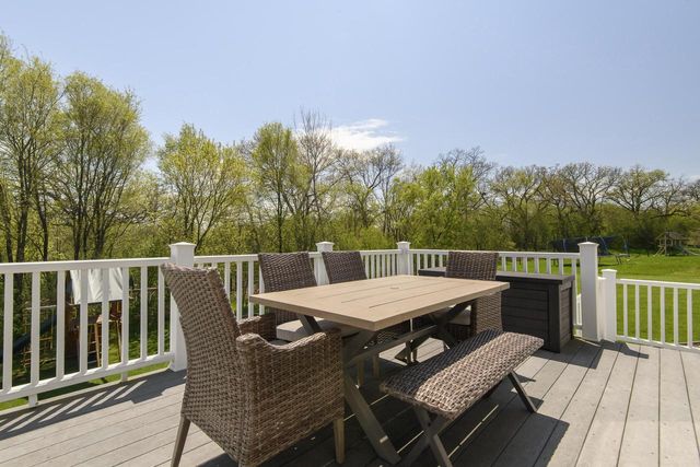 426 Augusta DRIVE, Mukwonago, WI 53149