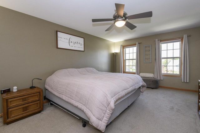 426 Augusta DRIVE, Mukwonago, WI 53149