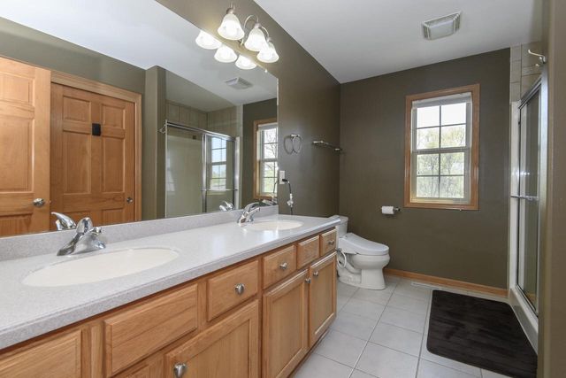 426 Augusta DRIVE, Mukwonago, WI 53149