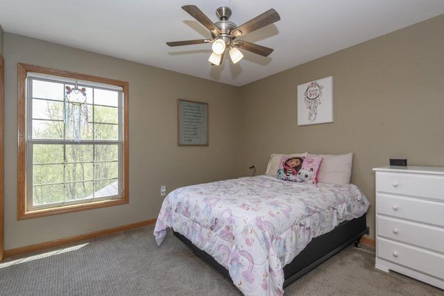 426 Augusta DRIVE, Mukwonago, WI 53149