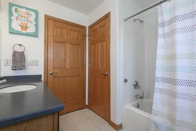 426 Augusta DRIVE, Mukwonago, WI 53149