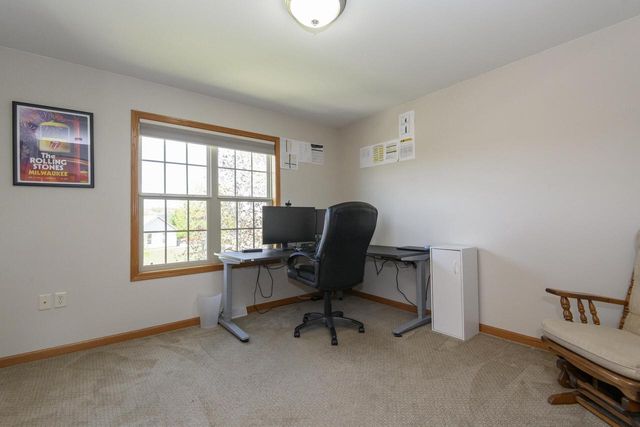 426 Augusta DRIVE, Mukwonago, WI 53149