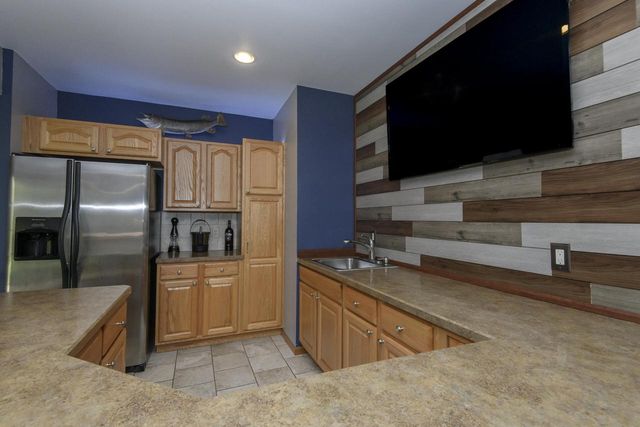 426 Augusta DRIVE, Mukwonago, WI 53149