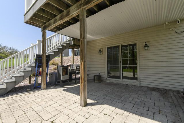 426 Augusta DRIVE, Mukwonago, WI 53149
