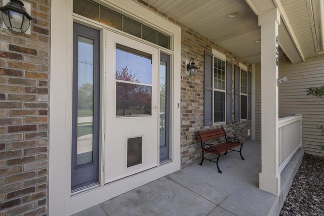 426 Augusta DRIVE, Mukwonago, WI 53149