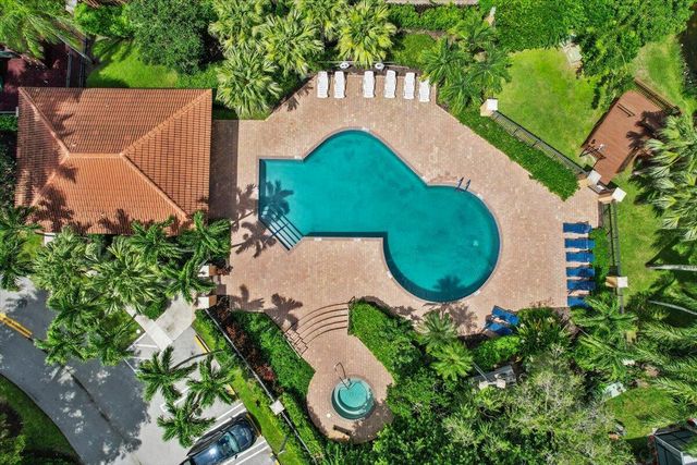 1714 Shoreside Circle, Wellington, FL 33414
