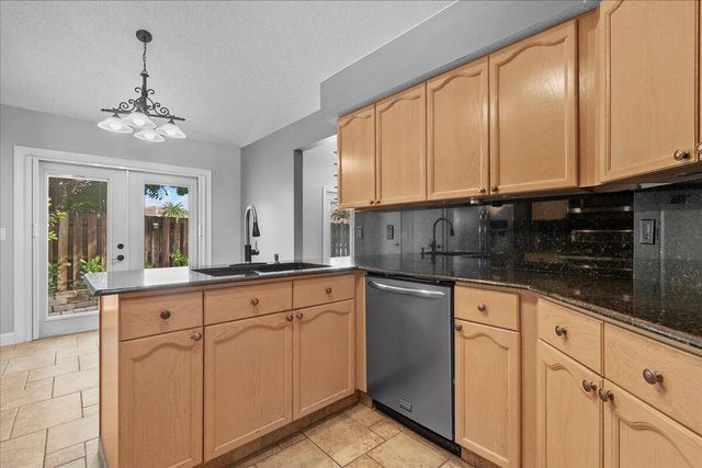 1714 Shoreside Circle, Wellington, FL 33414