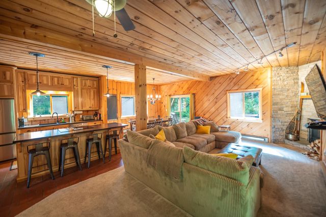 15 Bears Den Road, Dover, VT 05356