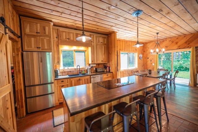 15 Bears Den Road, Dover, VT 05356