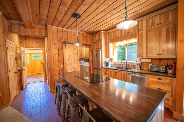 15 Bears Den Road, Dover, VT 05356