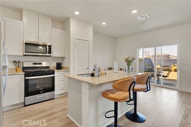 12332 Gold Dust Way, Victorville, CA 92392