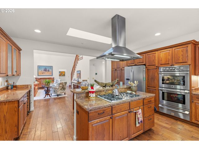 780 PINECREST Dr, Grants Pass, OR 97526