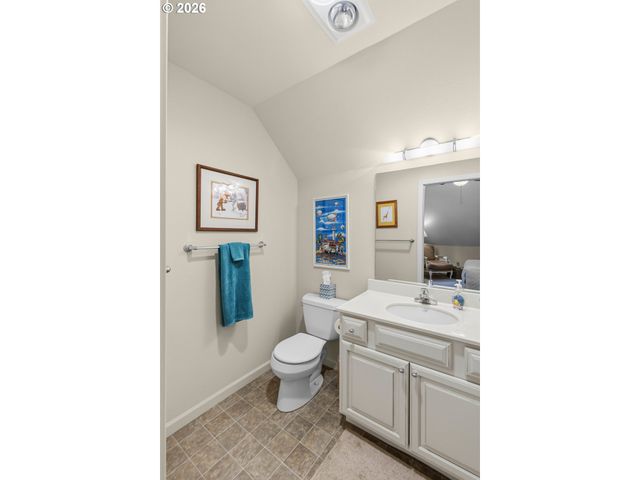 780 PINECREST Dr, Grants Pass, OR 97526