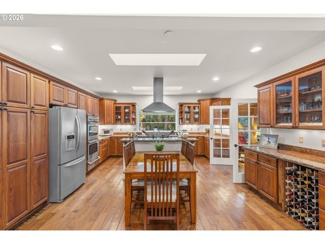 780 PINECREST Dr, Grants Pass, OR 97526