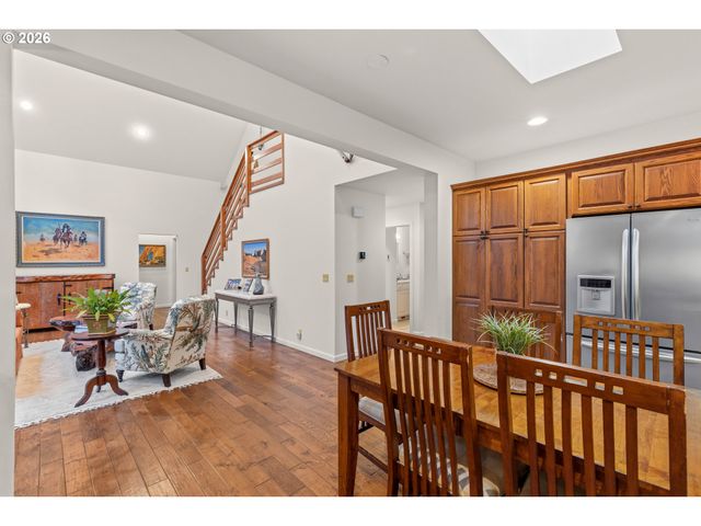 780 PINECREST Dr, Grants Pass, OR 97526