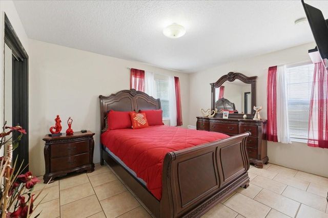 14445 COMMONWEALTH AVENUE N, Polk City, FL 33868