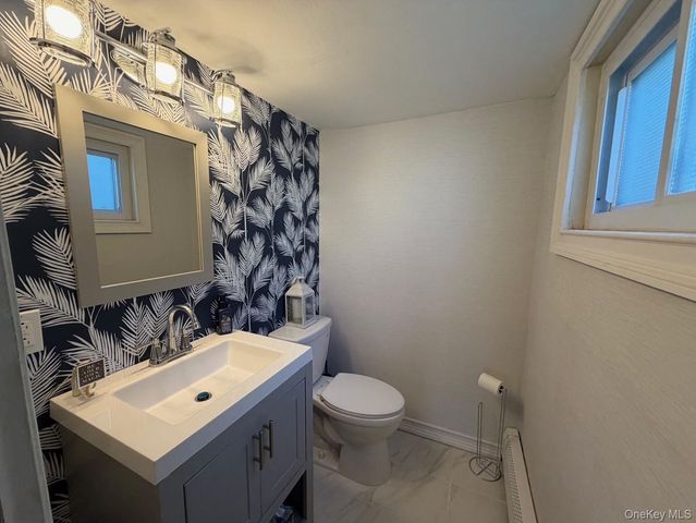 35 Grand Boulevard, Massapequa Park, NY 11762